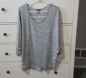Market & Spruce Heather Gray Long Sleeve Top
